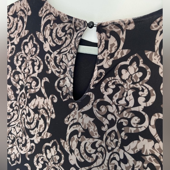 Summer dress, Size (XS) but fits also S and  M size, very lightly worn - Picture 5 of 8